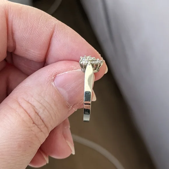 Antique 10K White Gold Diamond Heart Cluster Ring - Picture 7 of 10